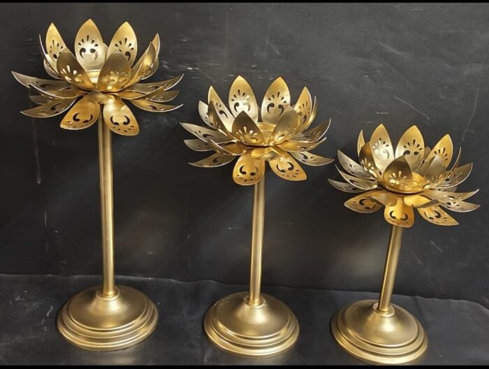 lotus flower design ke brass/iron decorative floor stands - Image 2